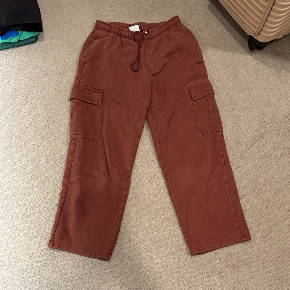 Aritzia TNA Women's Wide Leg Cargo Sweatpants - Rust